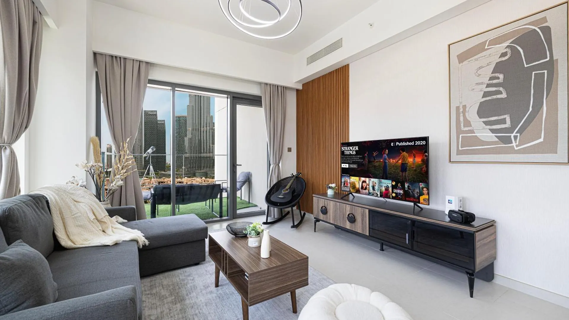 5 Minute Walk To The Fountains! Full Burj Khalifa View! 5-Star Pool & Gym! Apartment Dubai 0*,