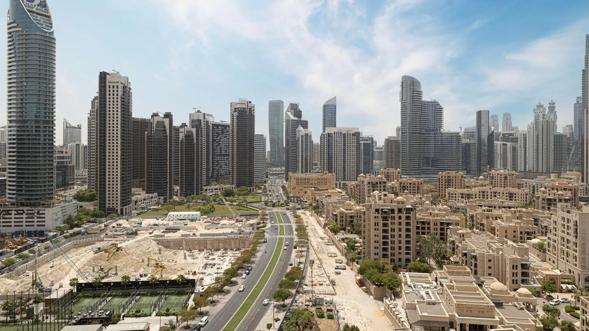 5 Minute Walk To The Fountains! Full Burj Khalifa View! 5-Star Pool & Gym! Apartment Dubai United Arab Emirates