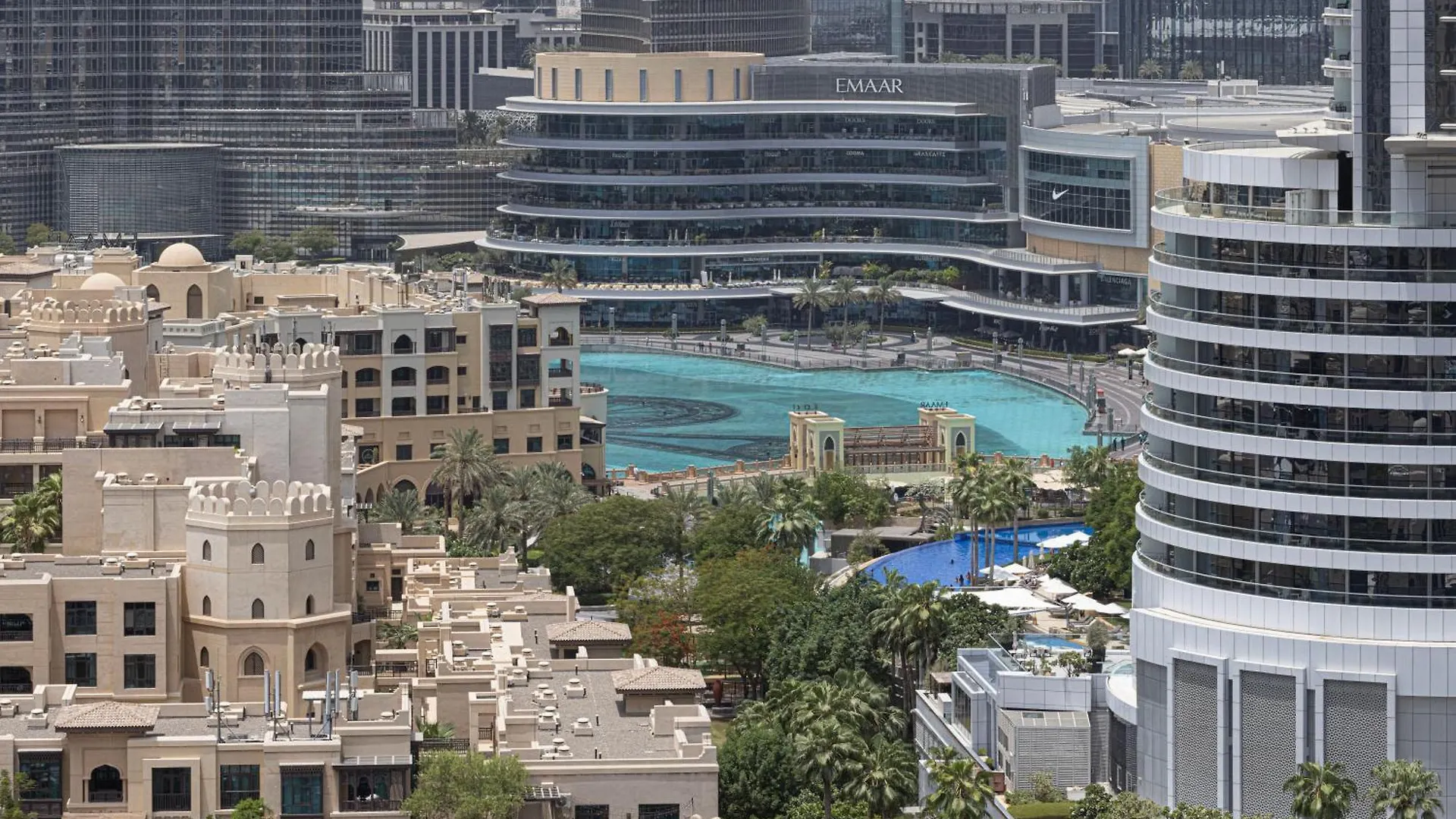 5 Minute Walk To The Fountains! Full Burj Khalifa View! 5-Star Pool & Gym! Apartment Dubai