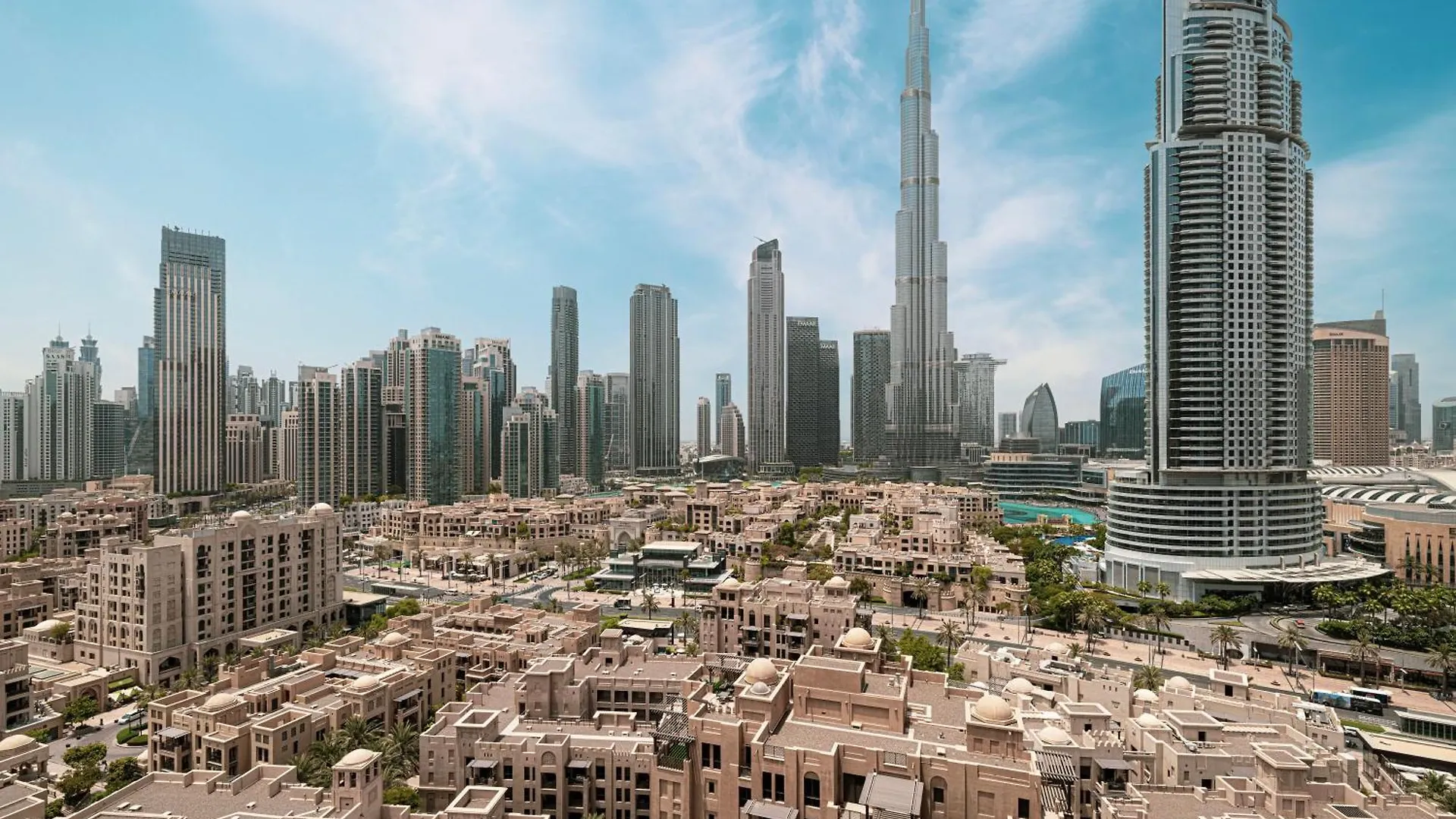5 Minute Walk To The Fountains! Full Burj Khalifa View! 5-Star Pool & Gym! Apartment Dubai
